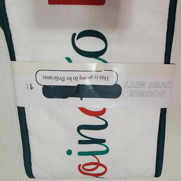 Double oven mitt ''This is going to be delicious'' measurements 7'' x 36'' - Picture 4 of 5